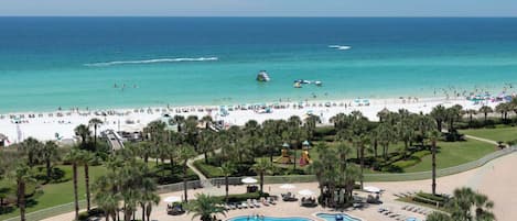 Et oppvarmet basseng