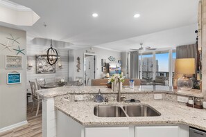 Interior - ⛱️Beach Front~Pool~Hot Tub~Spa~Gulf Views~Silver Shells~2BR St. Lucia 802 (Destin)