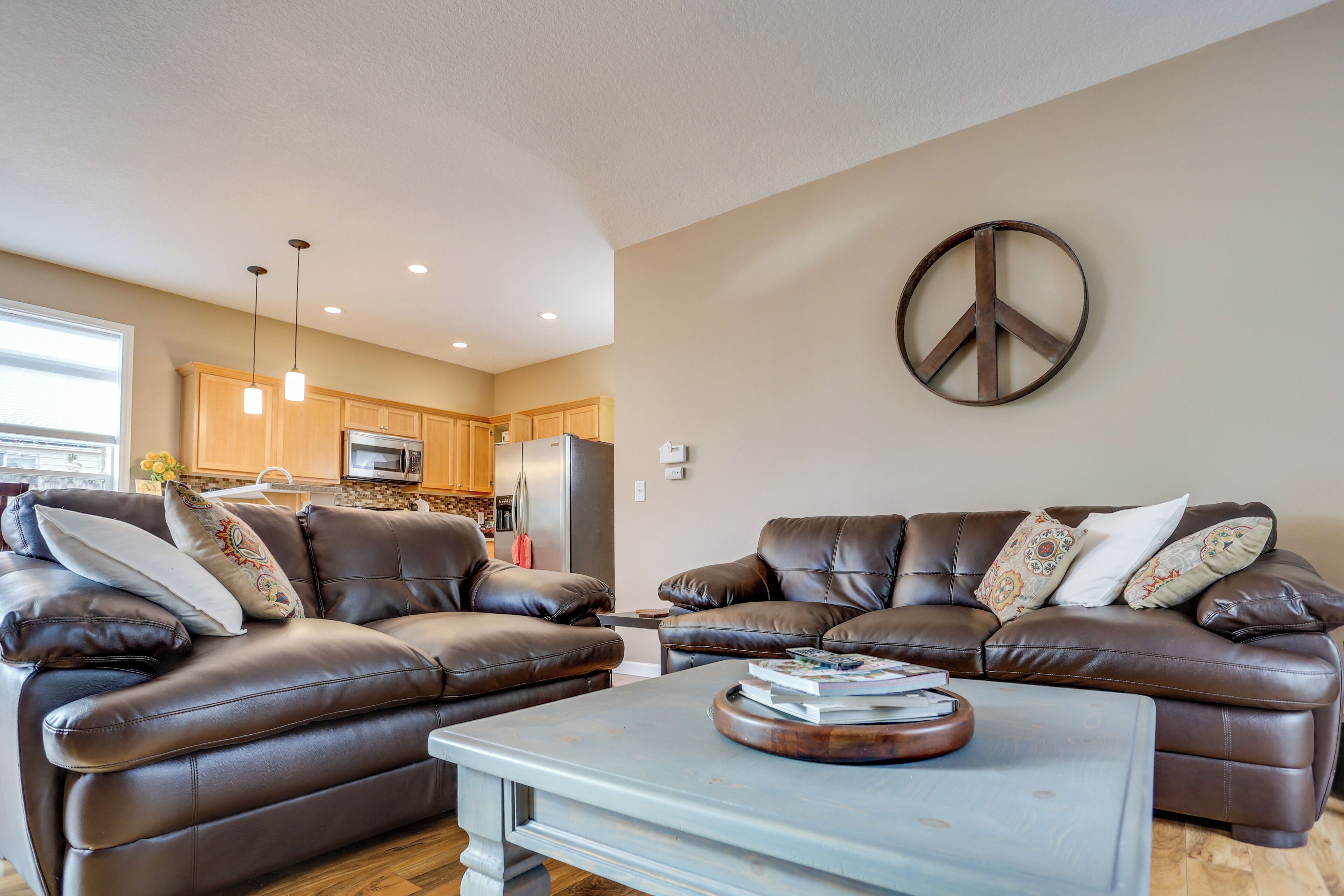 Televisión, chimenea y tenis de mesa 