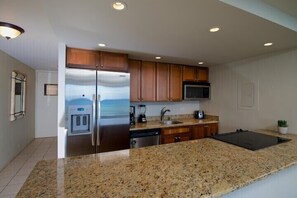 Fridge, microwave, oven, stovetop - Kaleialoha 308- Stunning sunsets and prime whale watching (in season) from this (Lahaina)