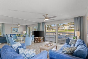 Living area - Cajun Fun • Private Beach Access • Golf & Pickleball Nearby (Destin)