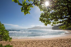 Beach - Hale Pua Kai, Comfortable Hawaiian Style Home (Haena)