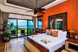 2 habitaciones, escritorio y tabla de planchar con plancha 