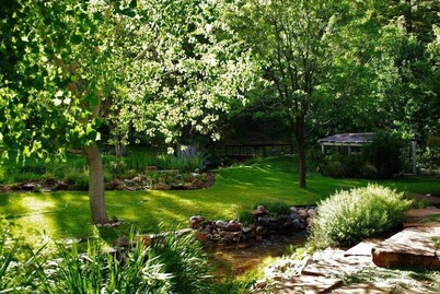 Creekside Retreat with Yard, Close to Downtown and Ski, Dog Friendly