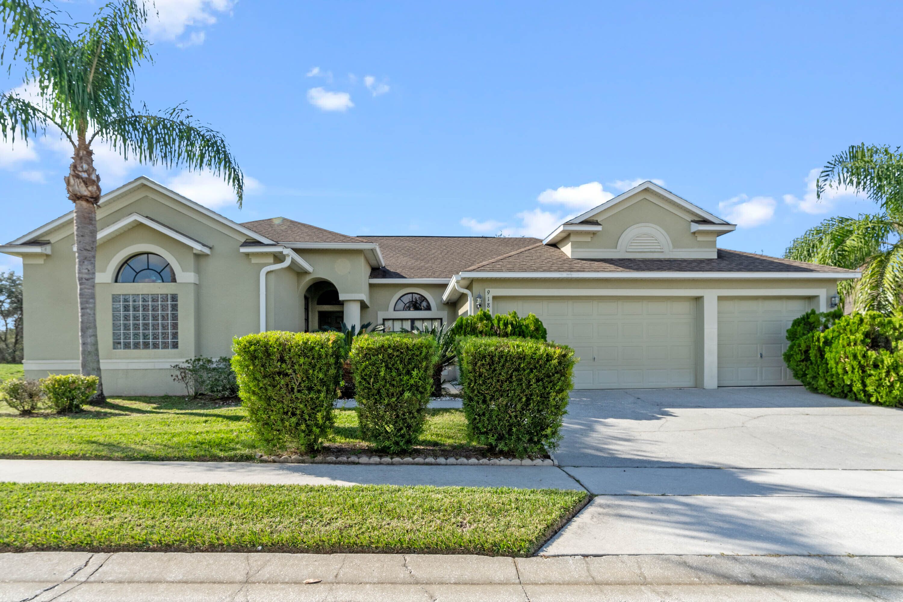 Fnatstic 4 Bedroom Private Pool Villa Near Disney