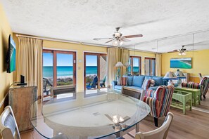 TV, DVD player - 🌊Beach Front~ Beach Service~ 1BR+Bunk Crystal Villas A-2⛱️ (Destin)