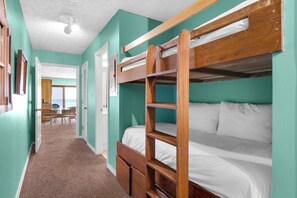 1 chambre, fer et planche à repasser, Wi-Fi gratuit, draps fournis
