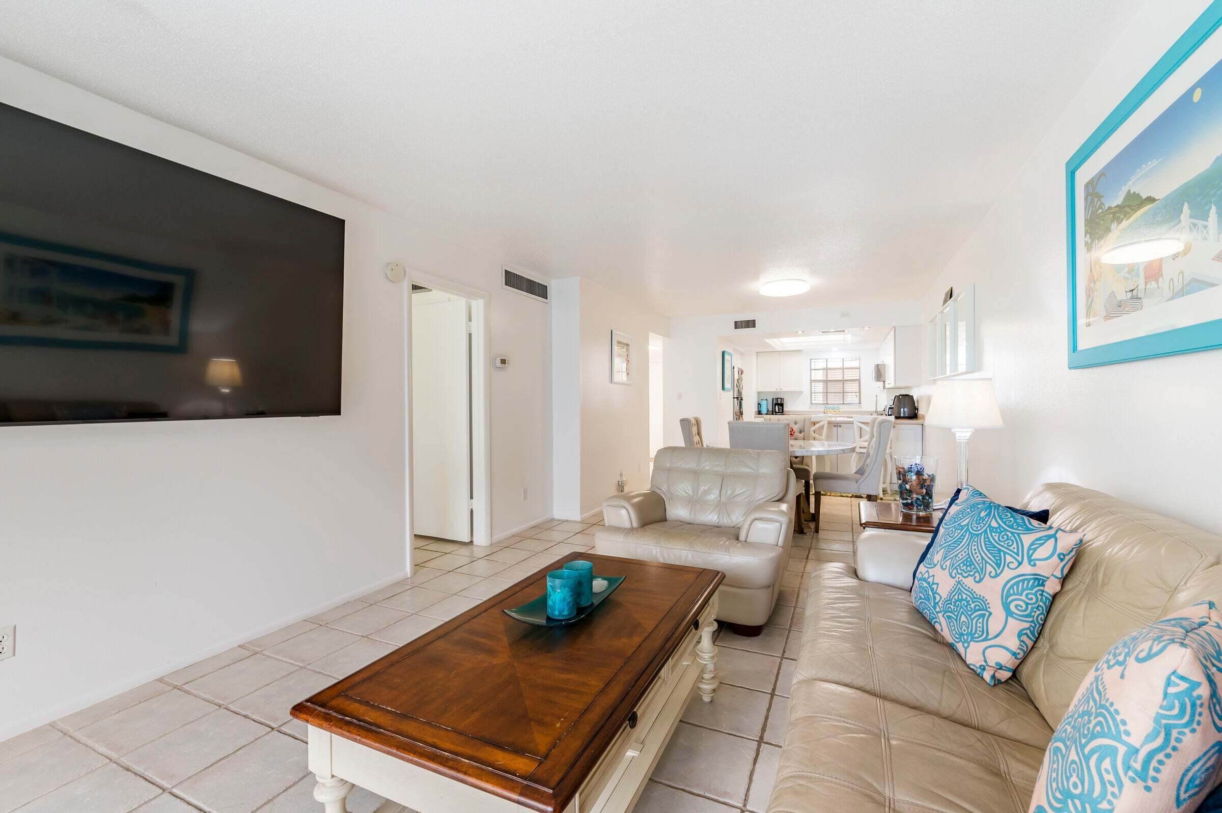 This Second Floor 1 Bedroom 1 1/2-bathroom Condominium, Is Located On The Gulf Side Of Our Property. - Siesta Key, FL