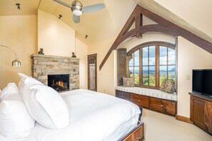 5 soverom, strykejern/-brett, wi-fi (inkludert) og sengetøy