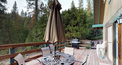 Cabine confortable, familiale w / terrasse meublée - à proximité de la ville, le lac et le ski