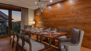 Dining - Piney Mountain Residence: One Steamboat Place - 4BR with Mountain View (Steamboat Springs)