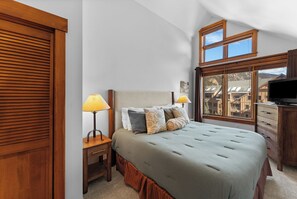 2 bedrooms, premium bedding, iron/ironing board, internet - Condo in River Run w/ Stunning Mountain Views from Private Balcony! (Keystone)