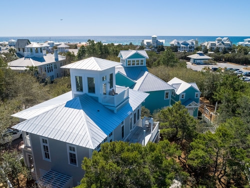 Remarkable Seaside Proper Home on Forest Close to Beach and Amenities!