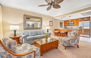 Een smart-tv, een dvd-speler en een stereo