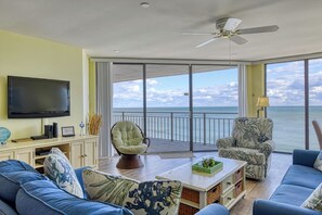 DVD-spiller og stereoanlegg