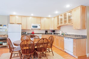 Fridge, microwave, oven, stovetop - Dog-friendly home in great locale close to the ocean with yard, streaming, W/D (Seal Cove)