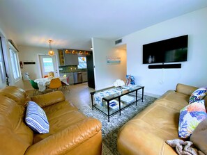 Smart TV, video library, stereo