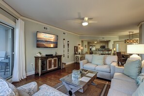 Smart TV, DVD player