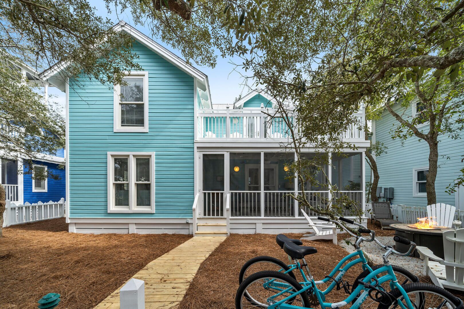 Seaside "Leave of Absence" | 2 BR | Sleeps 6 | Screened Porch + Fire Pit!