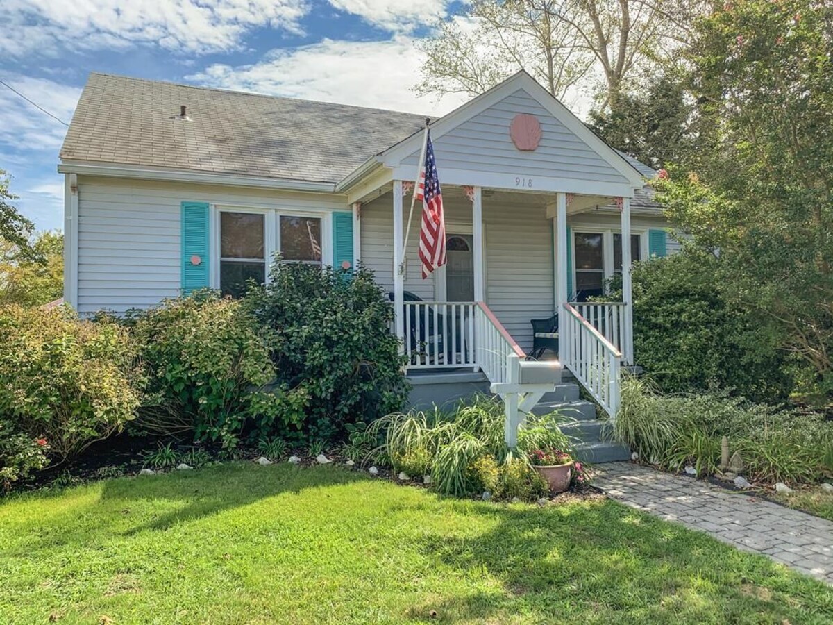 Piece of Paradise-Pet Friendly-Walk to restaurants&shopping.