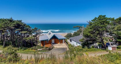 Estudio con vista al mar en el nivel principal: acceso cercano a la playa, perros bienvenidos.