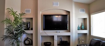 Fairway Haven Retreat by Mesquite Vacation Rentals with Putting Green and $510 in free daily activities