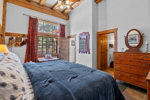 6 bedrooms, free WiFi, bed sheets