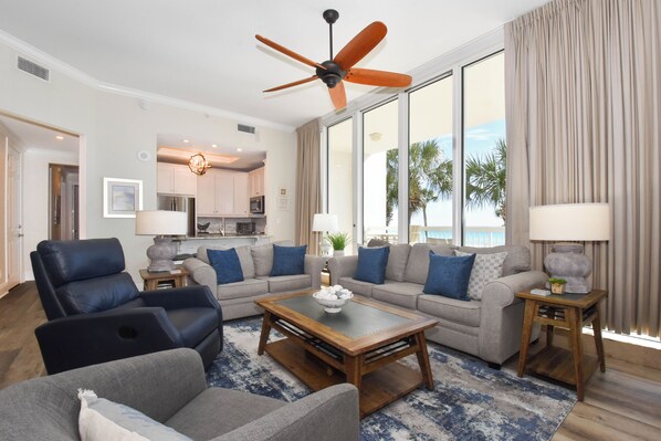 Smart TV, DVD player