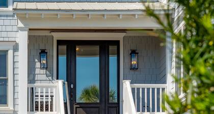 Stunning Home! Pool, Theater Room, Steps to Beach - 3 46th Avenue
