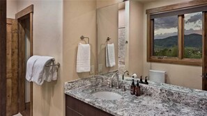 House, 4 Bedrooms | Bathroom | Separate tub and shower - Chalet Tarentaise (Steamboat Springs)