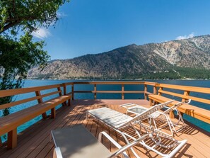 Terrace/patio - Amazing lakefront home with 140-feet of waterfront, WiFi, & enclosed yard (Manson)