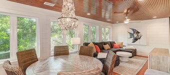 Screen porch, Ping-Pong, 2 Living areas with TVs, Coastal Chic - 29 Twin Oaks