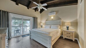 3 habitaciones, tabla de planchar con plancha, internet y ropa de cama 