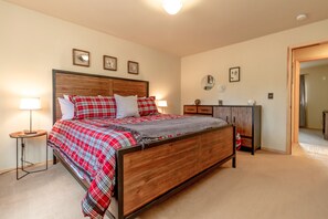 3 bedrooms, free WiFi, bed sheets