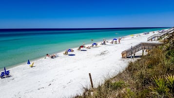 Playa en los alrededores