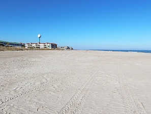 Beach nearby - Kahuna Kabana | Popular Beach Rental, Near Beach! (Tybee Island)