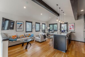 TV, fireplace - 4-Bedroom Retreat Steps from Park City Resort & Main Street! (Park City)