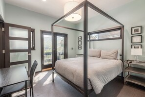 4 slaapkamers, een strijkplank/strijkijzer, wifi, beddengoed