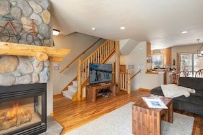 Smart TV, fireplace, DVD player