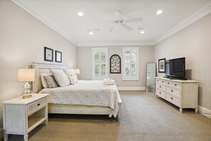 6 bedrooms, iron/ironing board, free WiFi, bed sheets