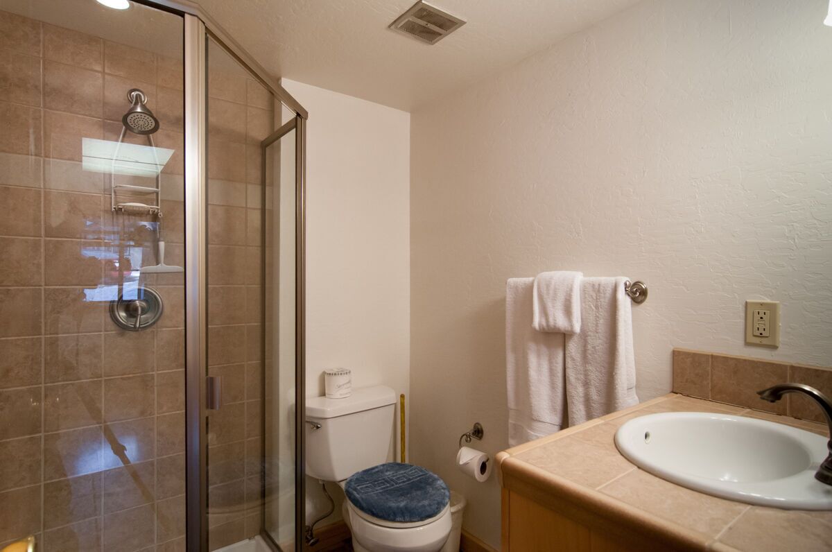 Upstairs full bath