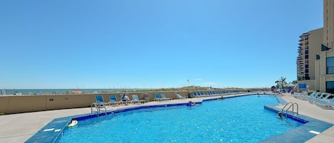 室内游泳池,恒温泳池