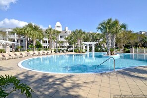 Pool - Brand New Golf Cart ~ Gated Resort ~ Full Kitchen ~ Balcony ~ Resort Pool (Miramar Beach)