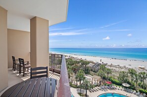 Property grounds - Golf Cart ~ Beachfront ~ Private Balcony (Miramar Beach)