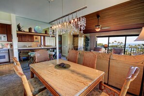 Dining - Ocean Views & Quaint Interiors - Wailea Elua 106 Situated on a Stunning Property (Kihei)
