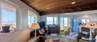 Whales Watch – any closer to the Ocean and you'd need a wetsuit.