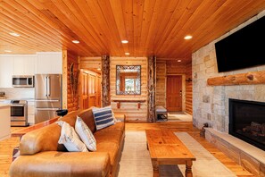 TV, fireplace - Discover Your Ideal Condo Escape: Free Shuttle, Private Hot Tub & BBQ Await! (Deer Valley)