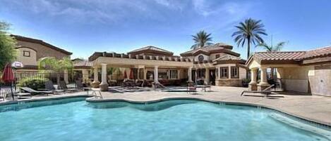 Una piscina climatizada