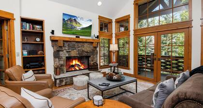 Roomy, Luxurious Ski-In/Ski-Out w/ Views, Hot Tub! Bachelor Gulch, Beaver Creek