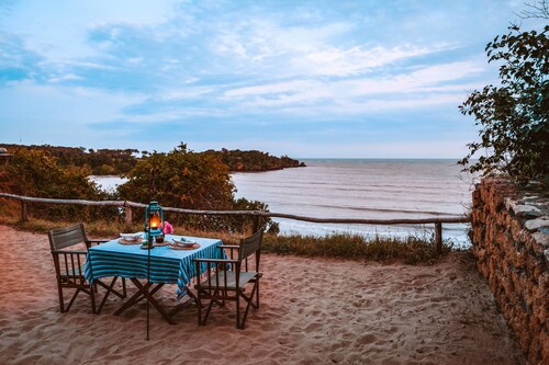 Mkoma Bay Tented Lodge